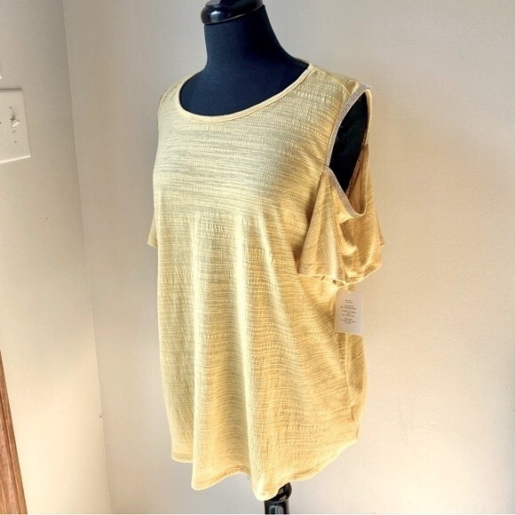 RETROLOGY Top Cold Shoulder Rhinestone Trim Sparkly Sunbeam Yellow NWT - Picture 1 of 11